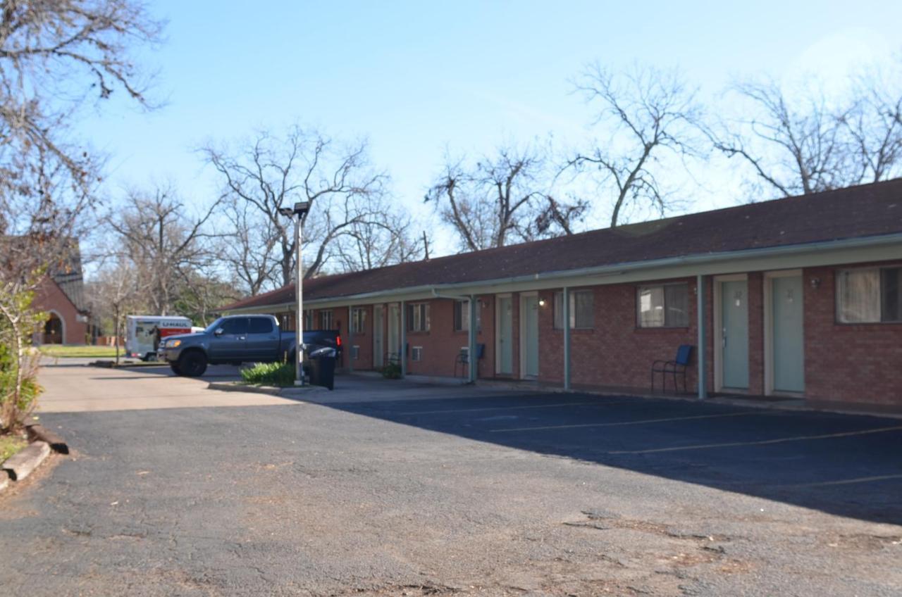 The Oak Motel La Grange Buitenkant foto