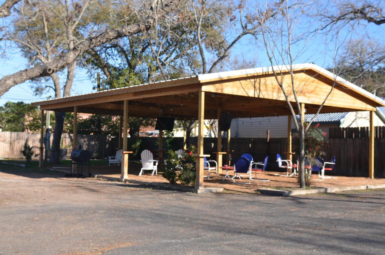 The Oak Motel La Grange Buitenkant foto